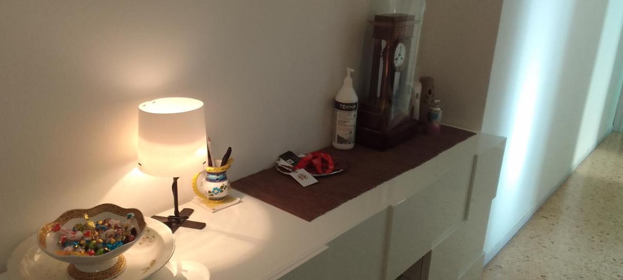 "House Of Lella" Appartamento 2 Camere Da Letto Milano Ngoại thất bức ảnh